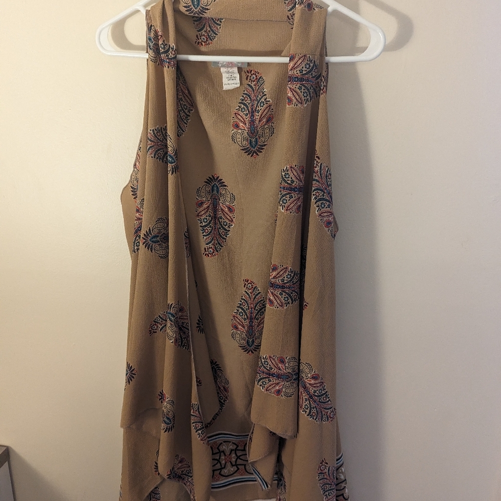 Pretty Young Thing Floral Sleeveless Cardigan